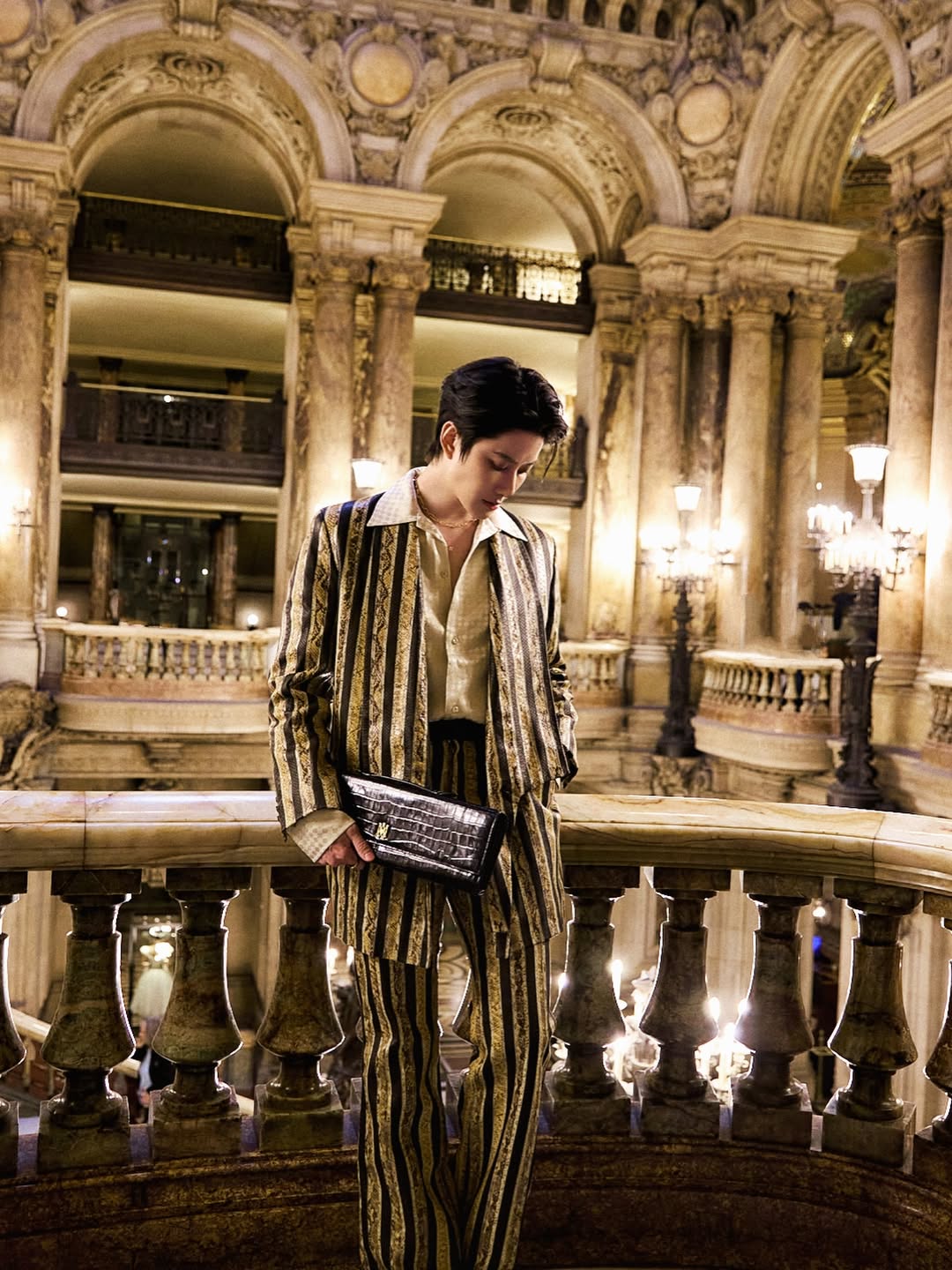 ไมค์ - พิรัชต์ นิธิไพศาลกุล