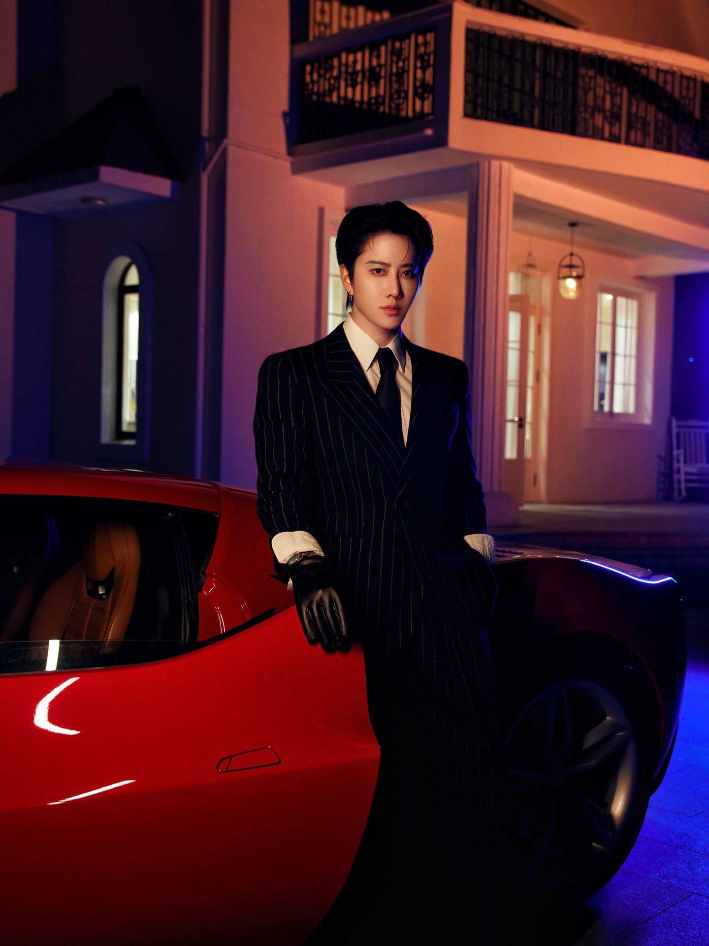 ไมค์ - พิรัชต์ นิธิไพศาลกุล