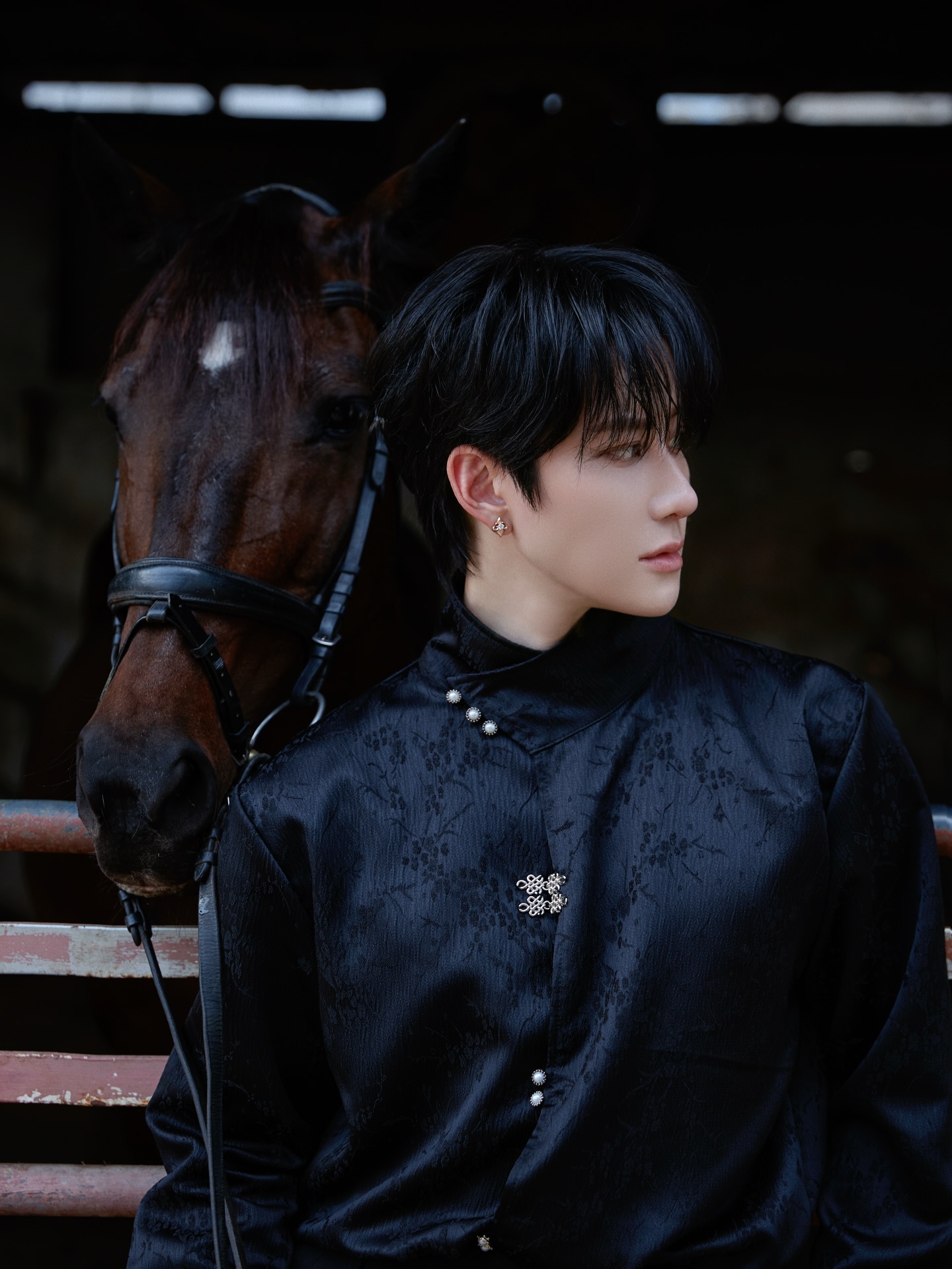 ไมค์ - พิรัชต์ นิธิไพศาลกุล