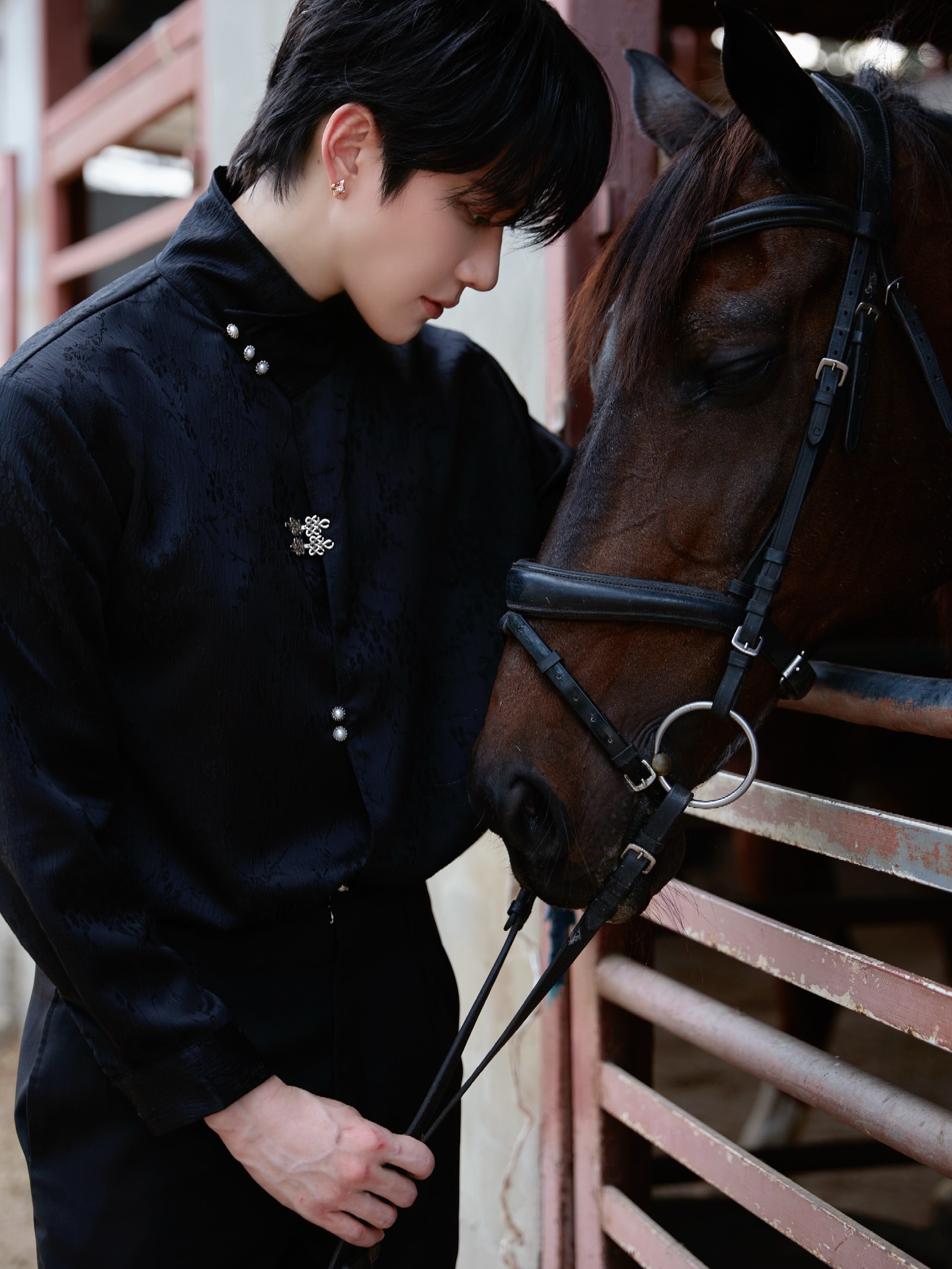 ไมค์ - พิรัชต์ นิธิไพศาลกุล