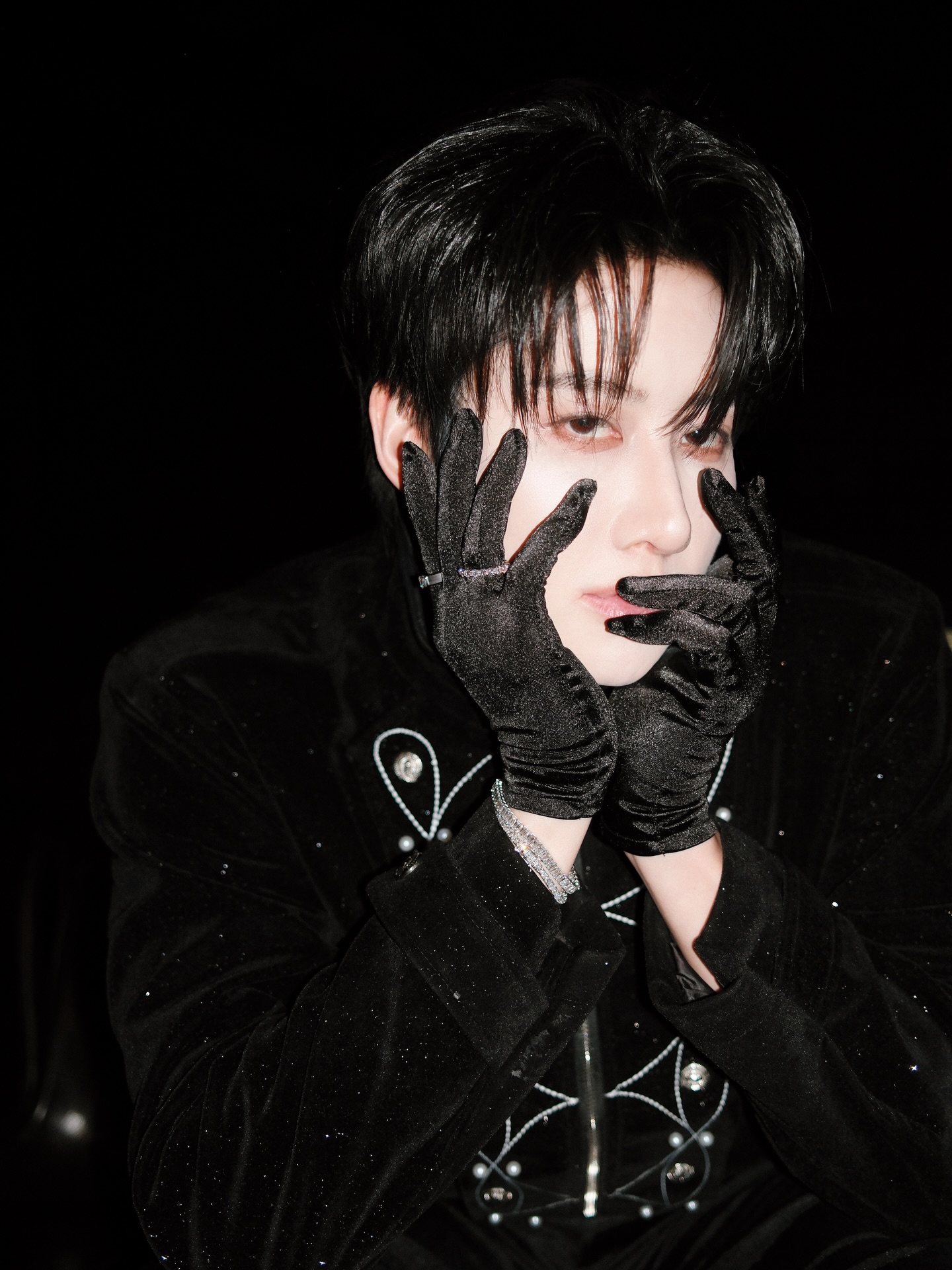 ไมค์ - พิรัชต์ นิธิไพศาลกุล