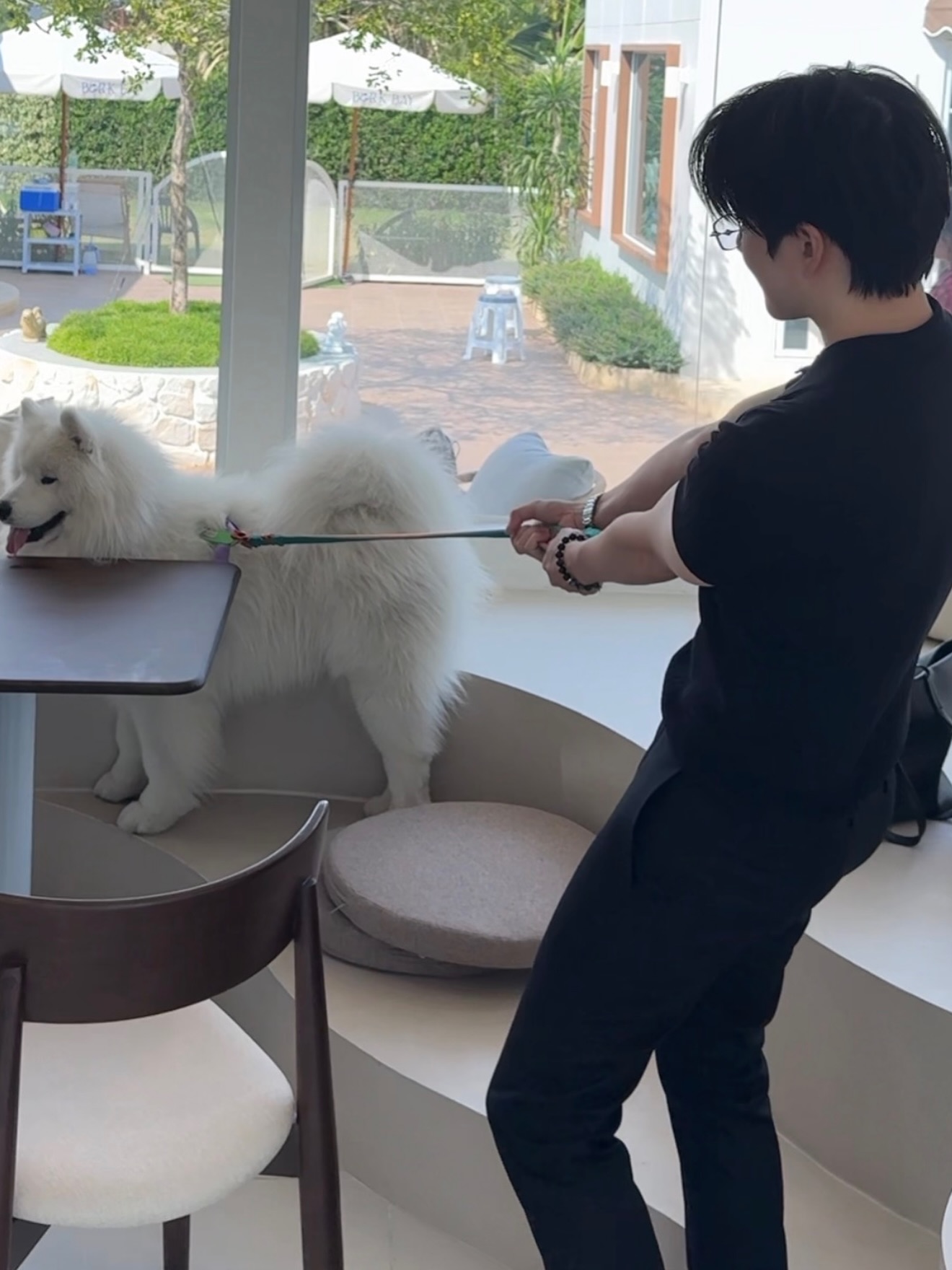 ไมค์ - พิรัชต์ นิธิไพศาลกุล