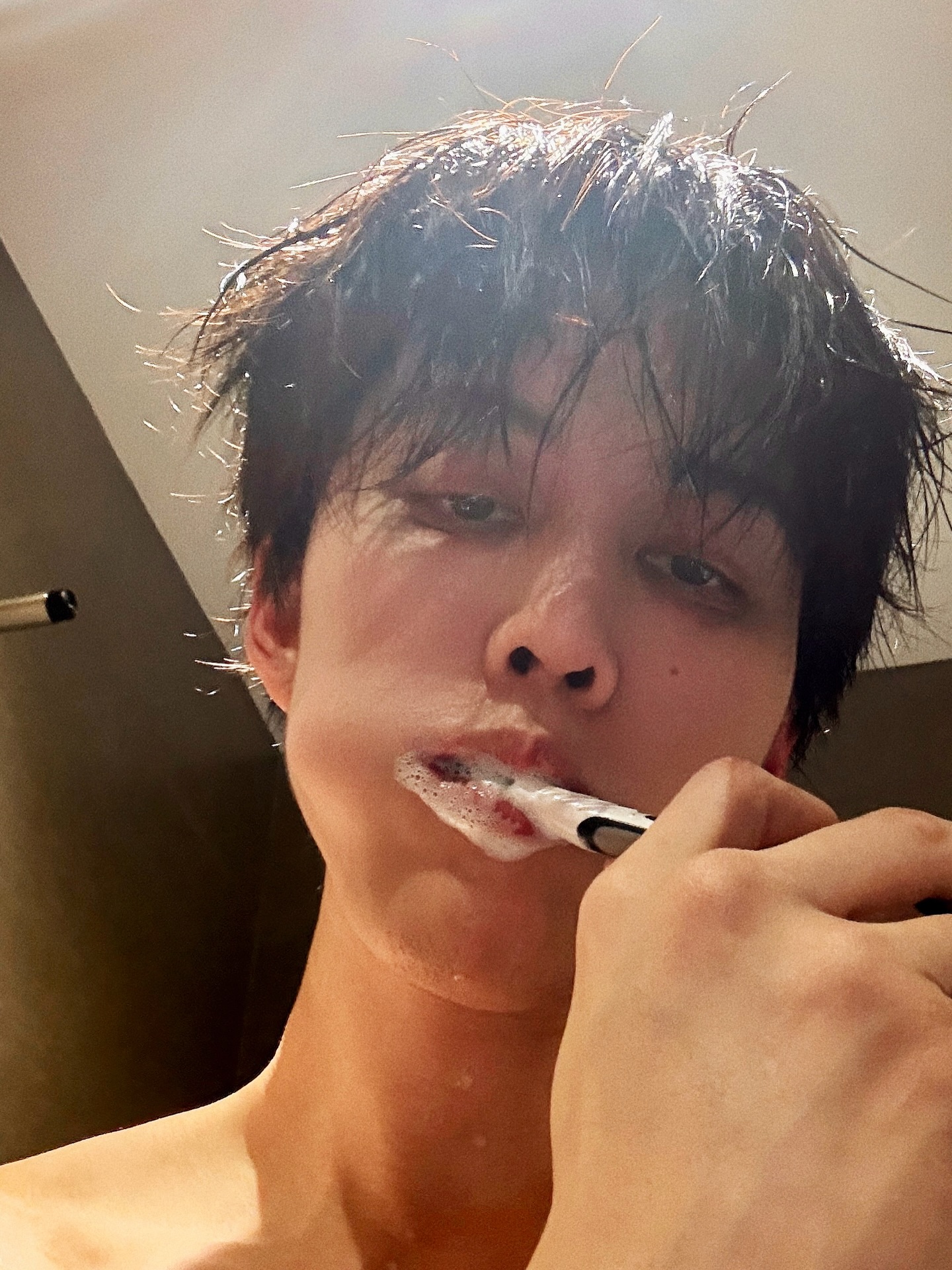 ไมค์ - พิรัชต์ นิธิไพศาลกุล