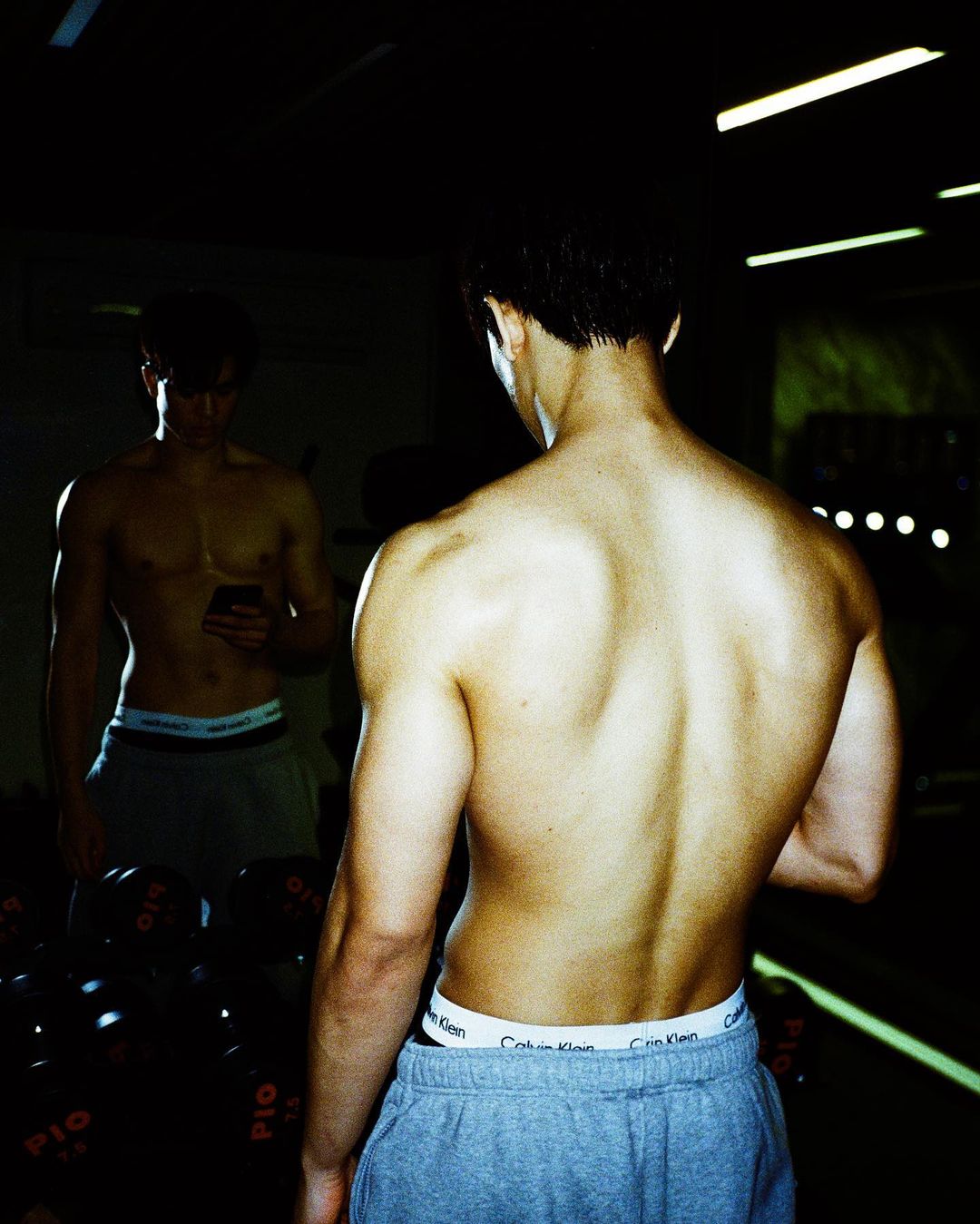 จอส - เวอาห์ แสงเงิน