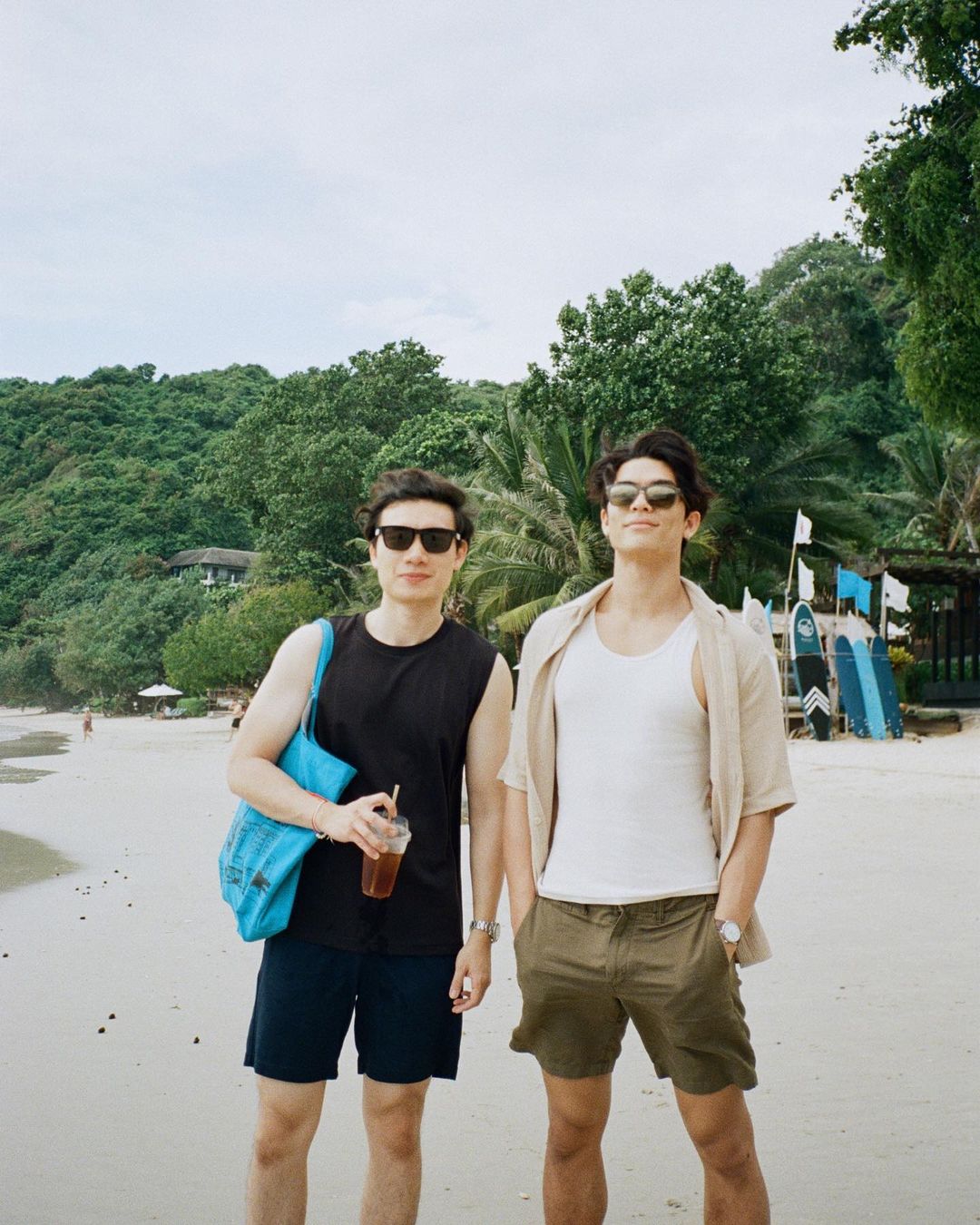 จอส - เวอาห์ แสงเงิน