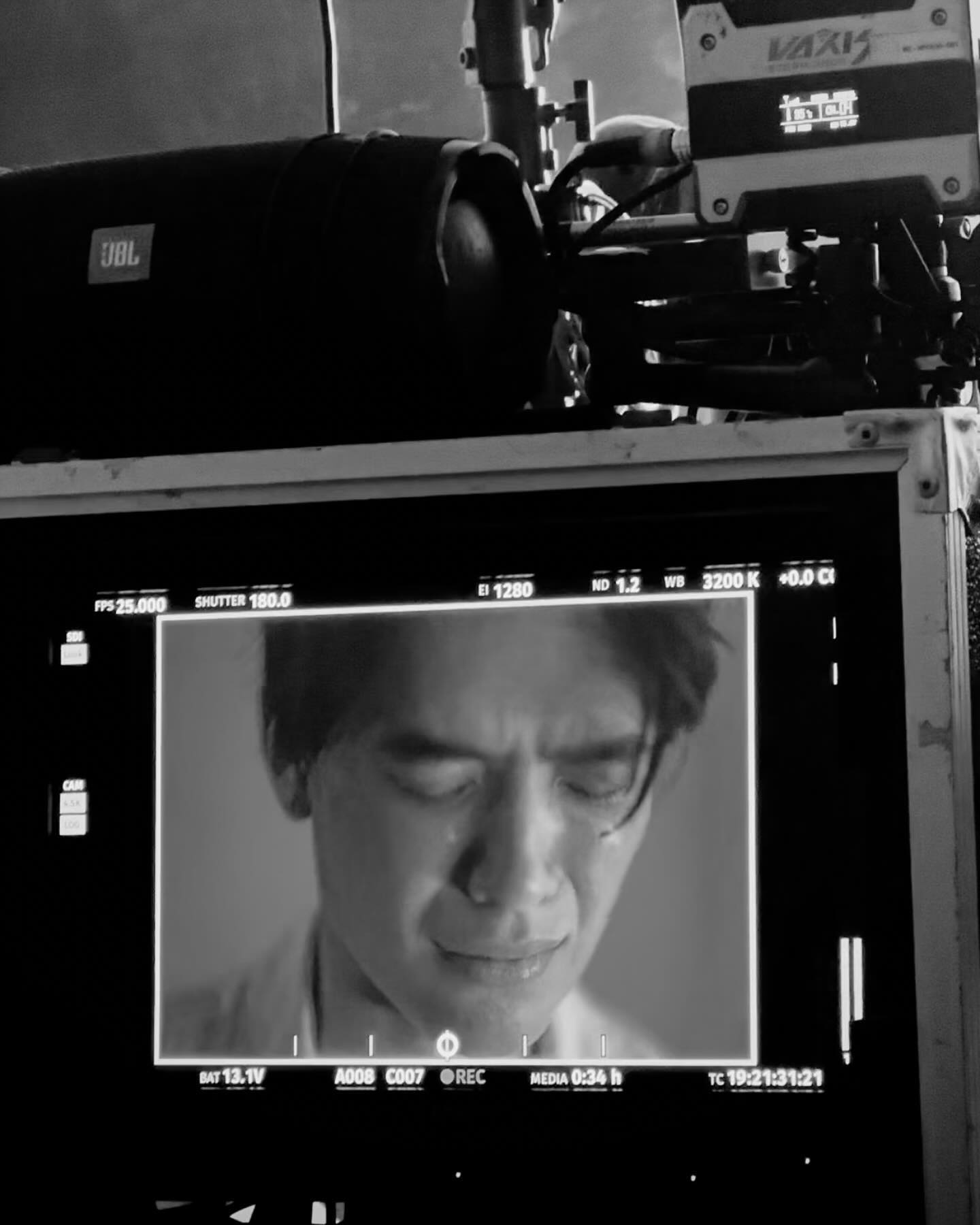 จอส - เวอาห์ แสงเงิน