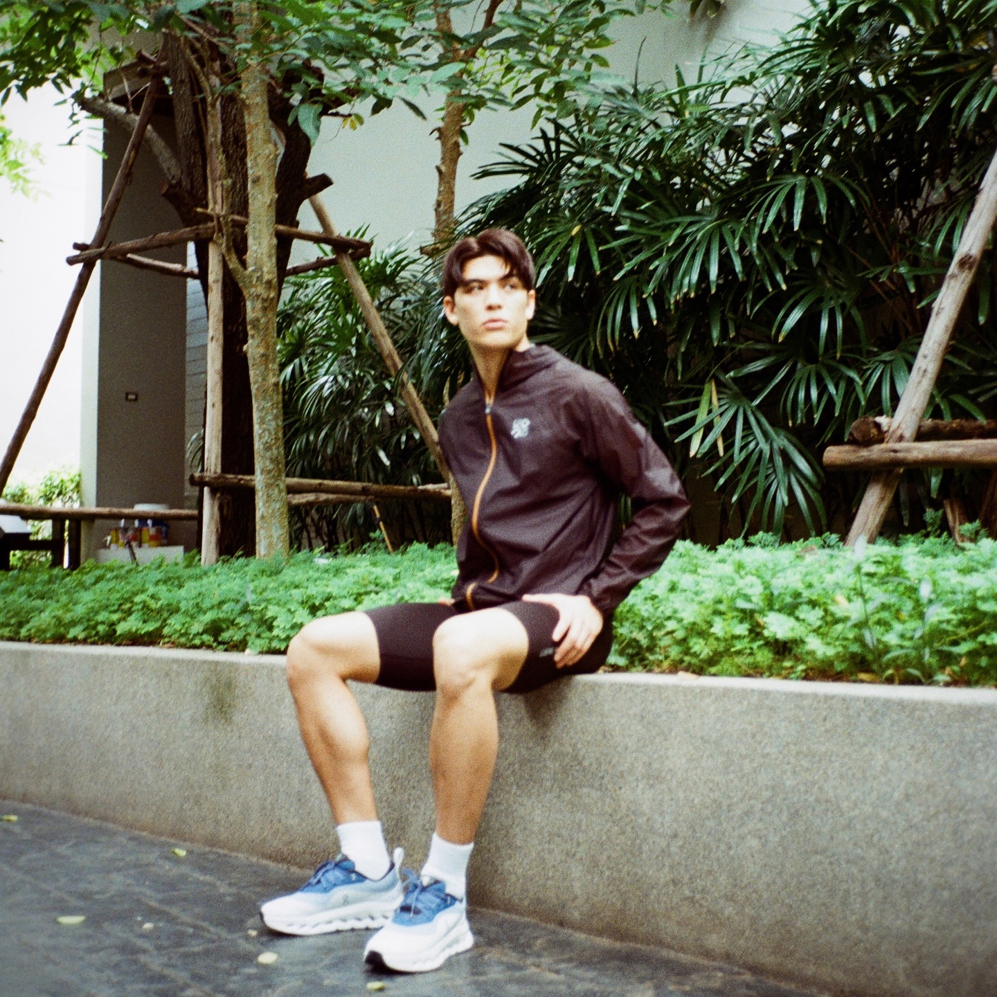จอส - เวอาห์ แสงเงิน