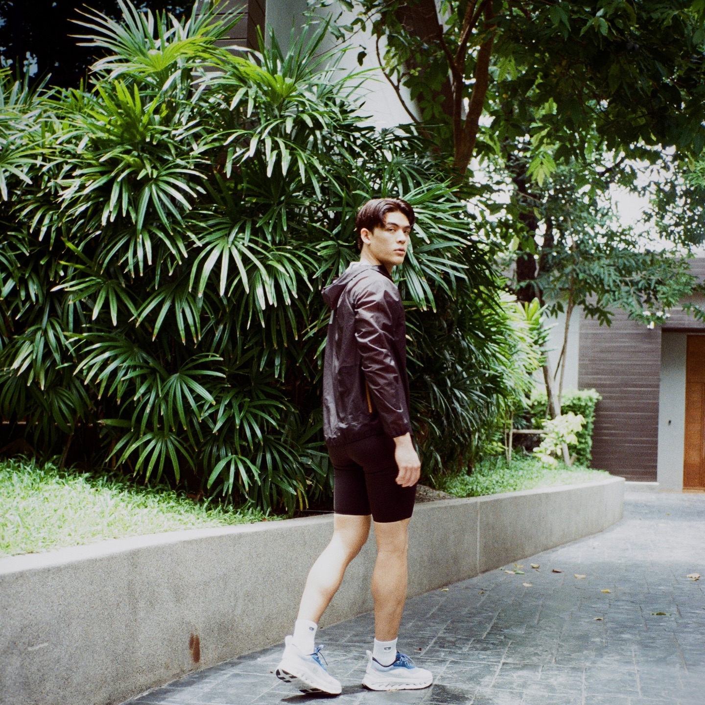 จอส - เวอาห์ แสงเงิน