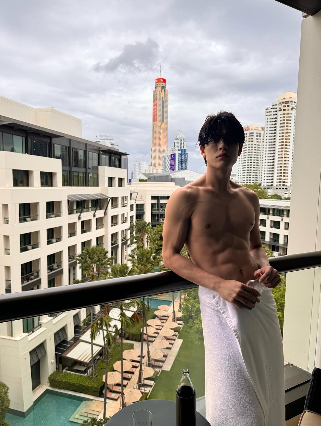 จอส - เวอาห์ แสงเงิน