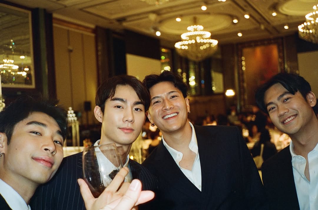จอส - เวอาห์ แสงเงิน