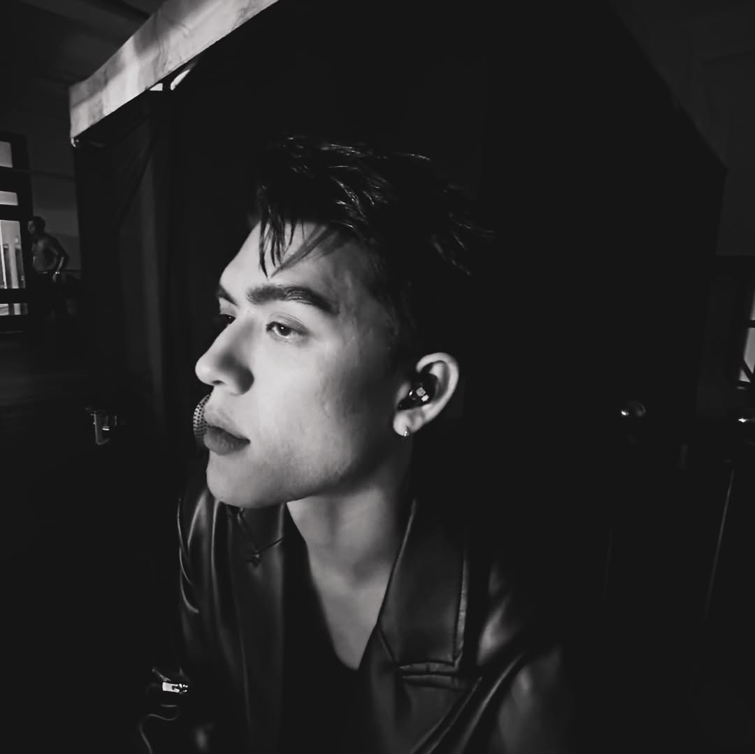 จอส - เวอาห์ แสงเงิน
