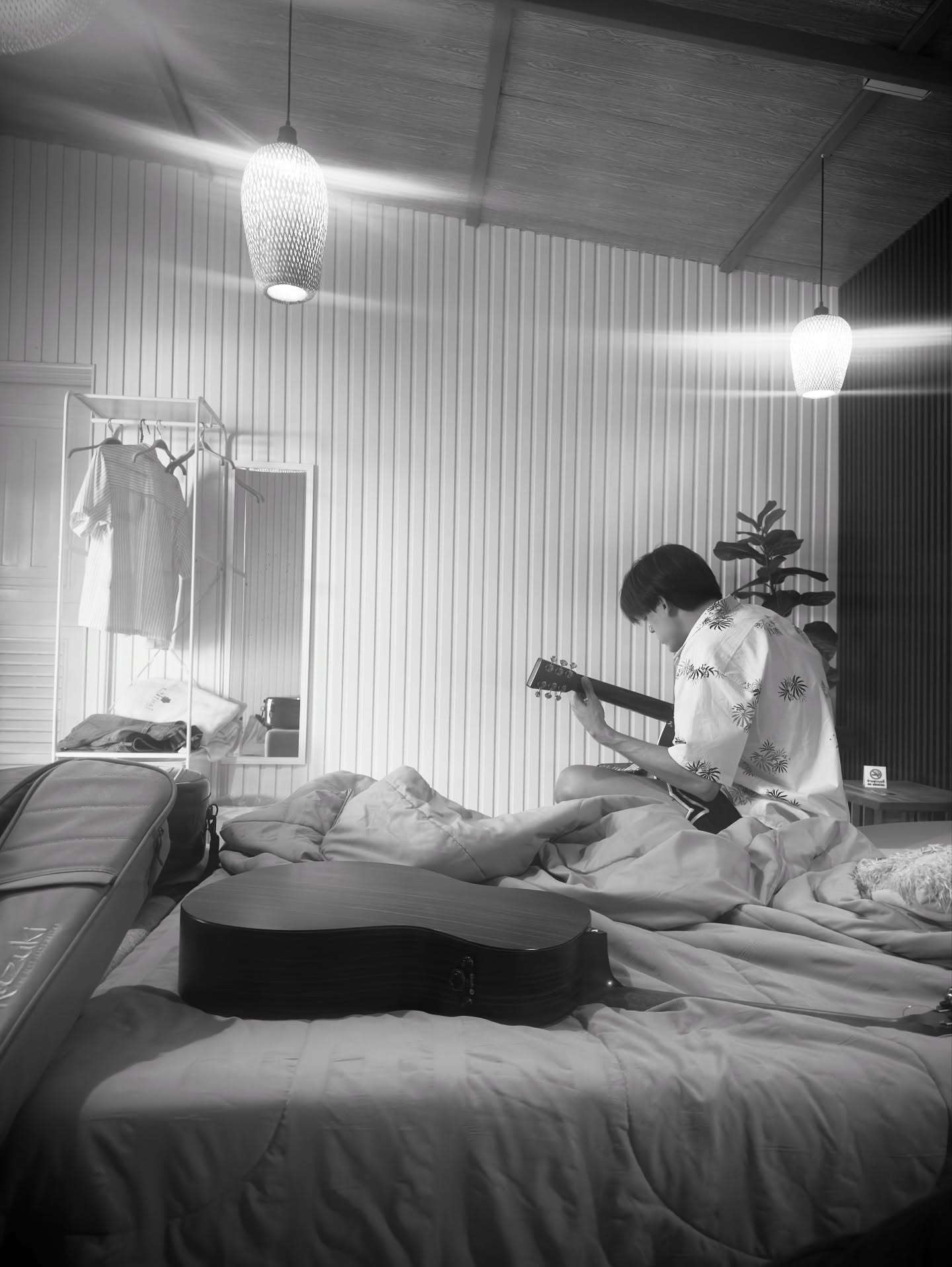 จอส - เวอาห์ แสงเงิน