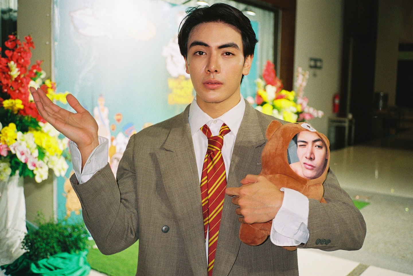 จอส - เวอาห์ แสงเงิน