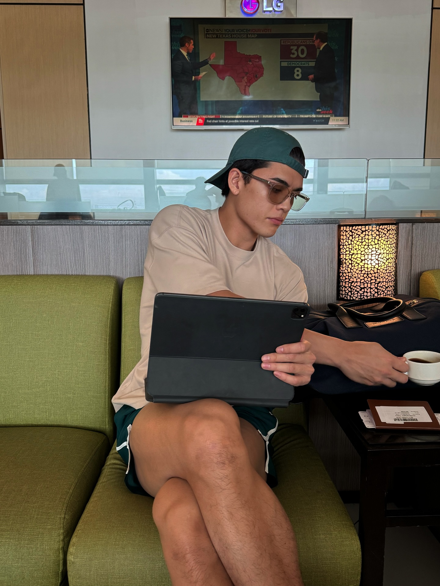 จอส - เวอาห์ แสงเงิน