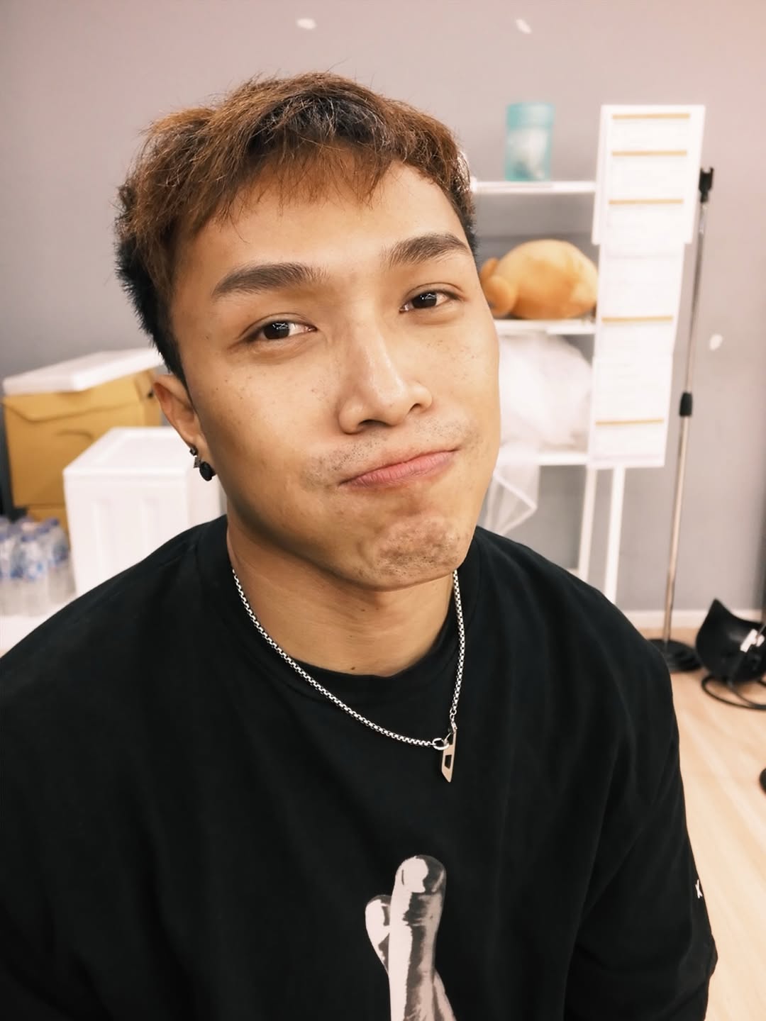จอส - เวอาห์ แสงเงิน