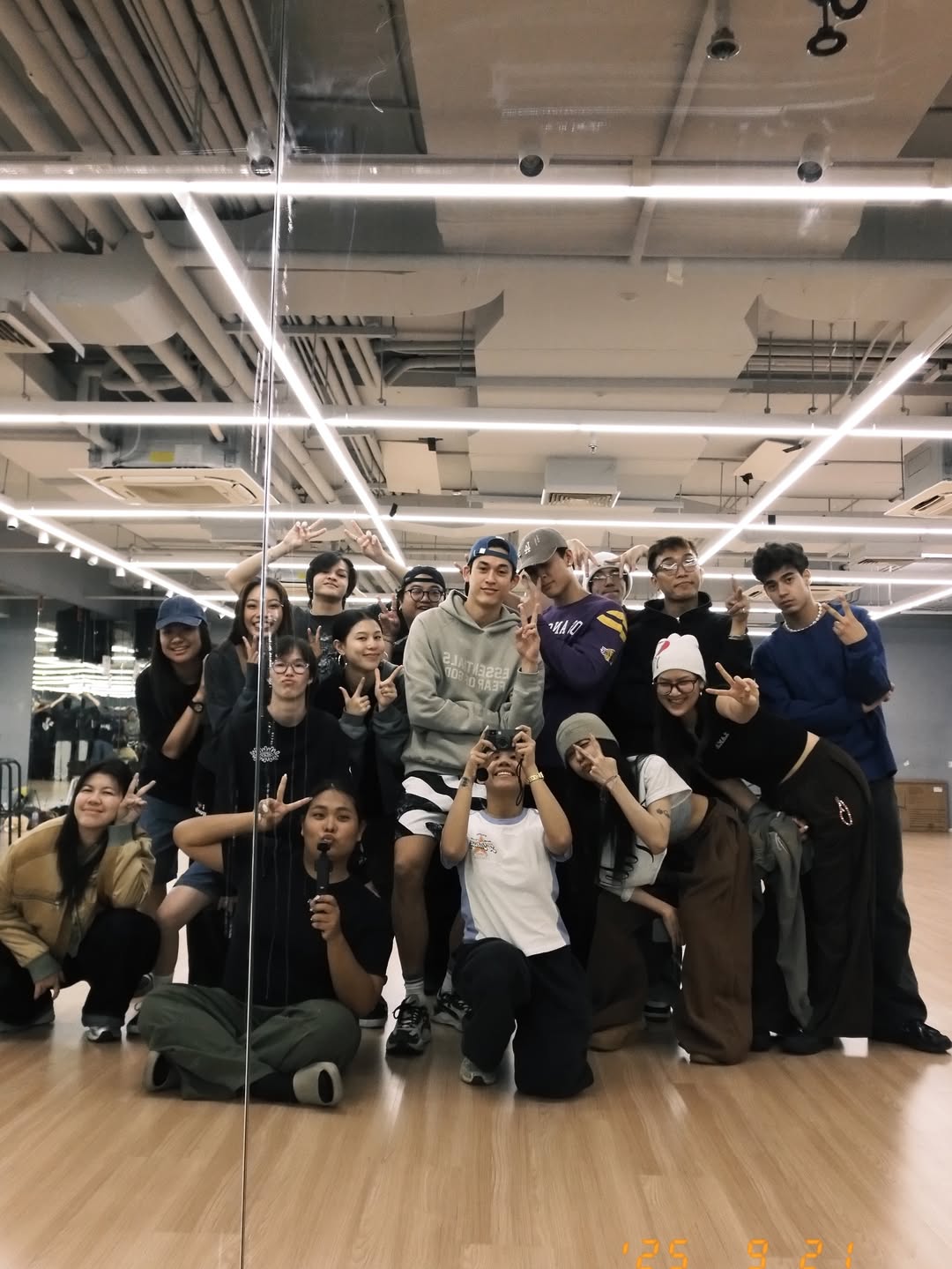 จอส - เวอาห์ แสงเงิน