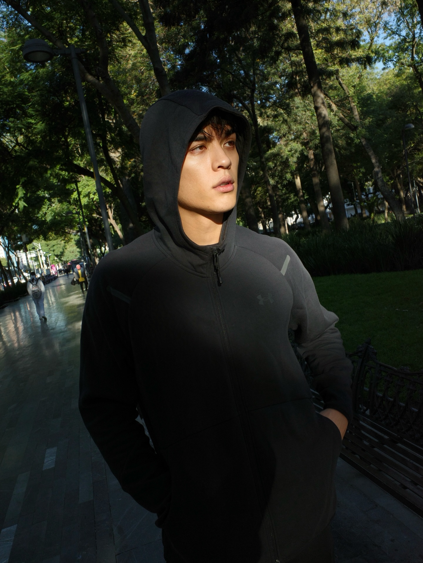 จอส - เวอาห์ แสงเงิน