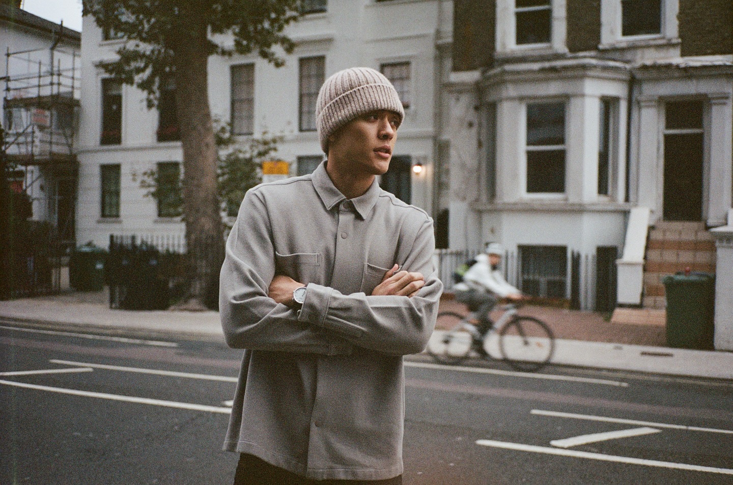 จอส - เวอาห์ แสงเงิน