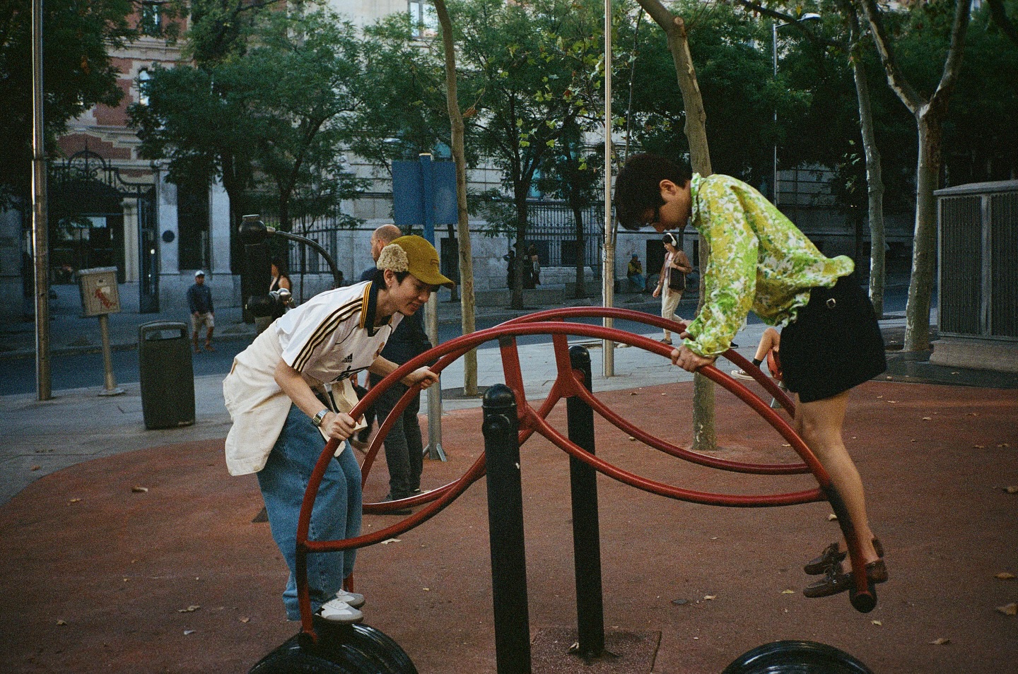 จอส - เวอาห์ แสงเงิน