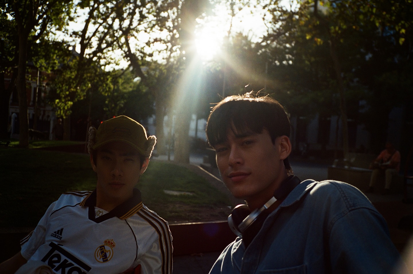 จอส - เวอาห์ แสงเงิน