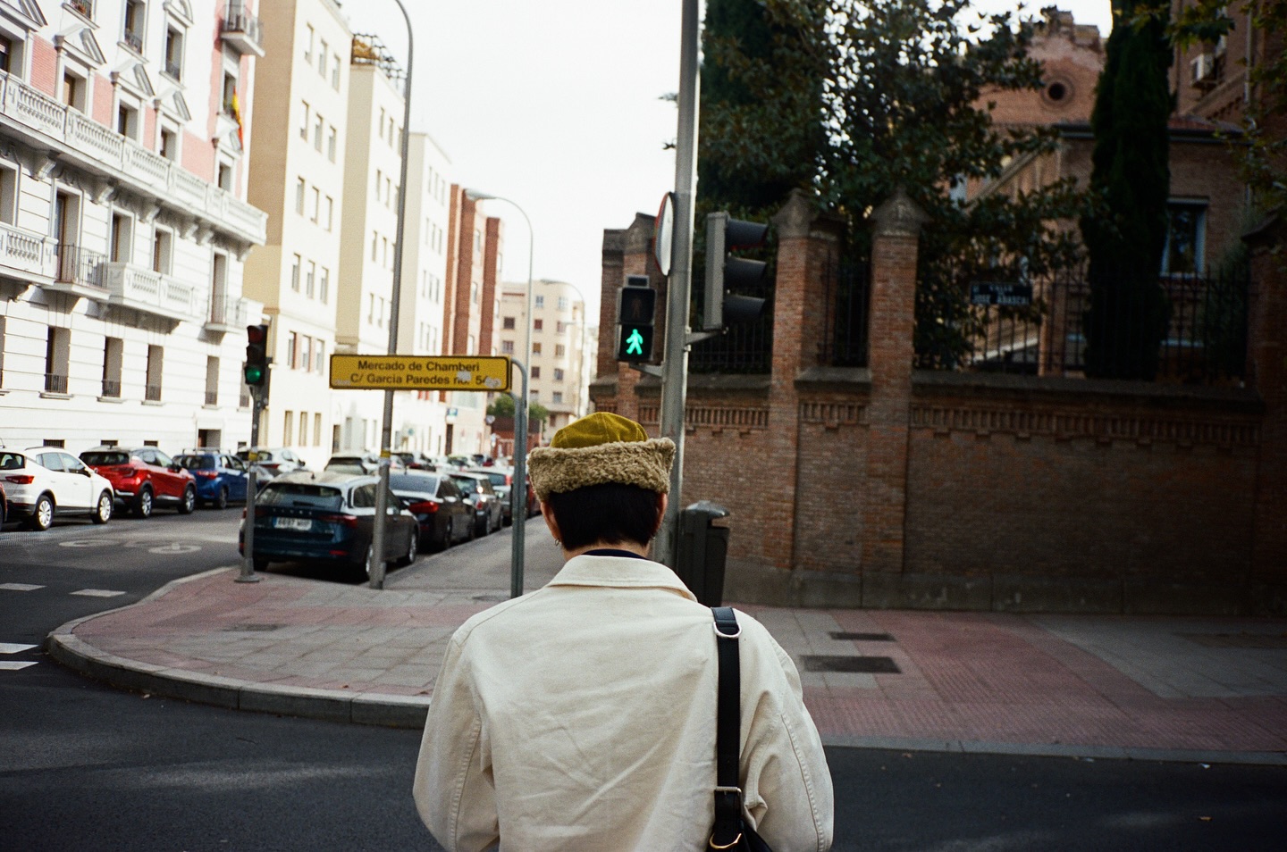 จอส - เวอาห์ แสงเงิน