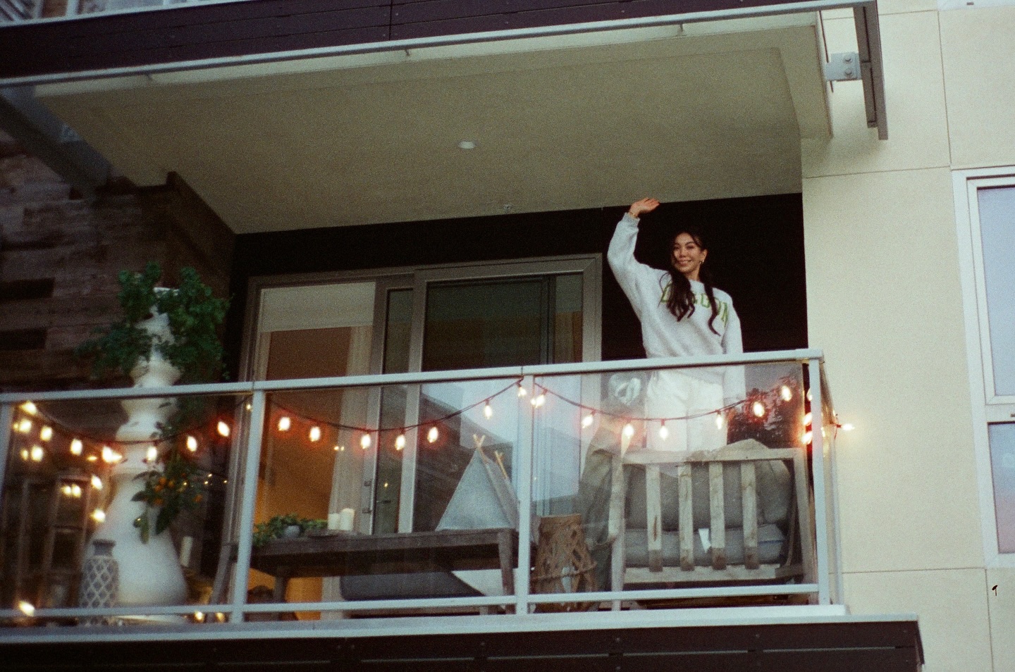 จอส - เวอาห์ แสงเงิน