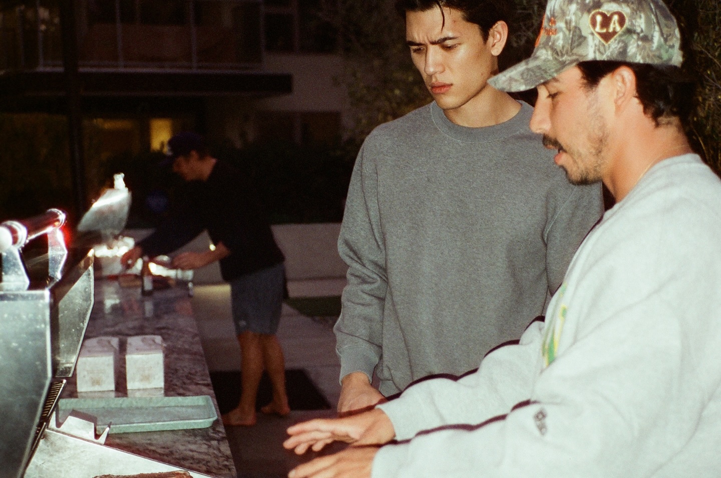 จอส - เวอาห์ แสงเงิน