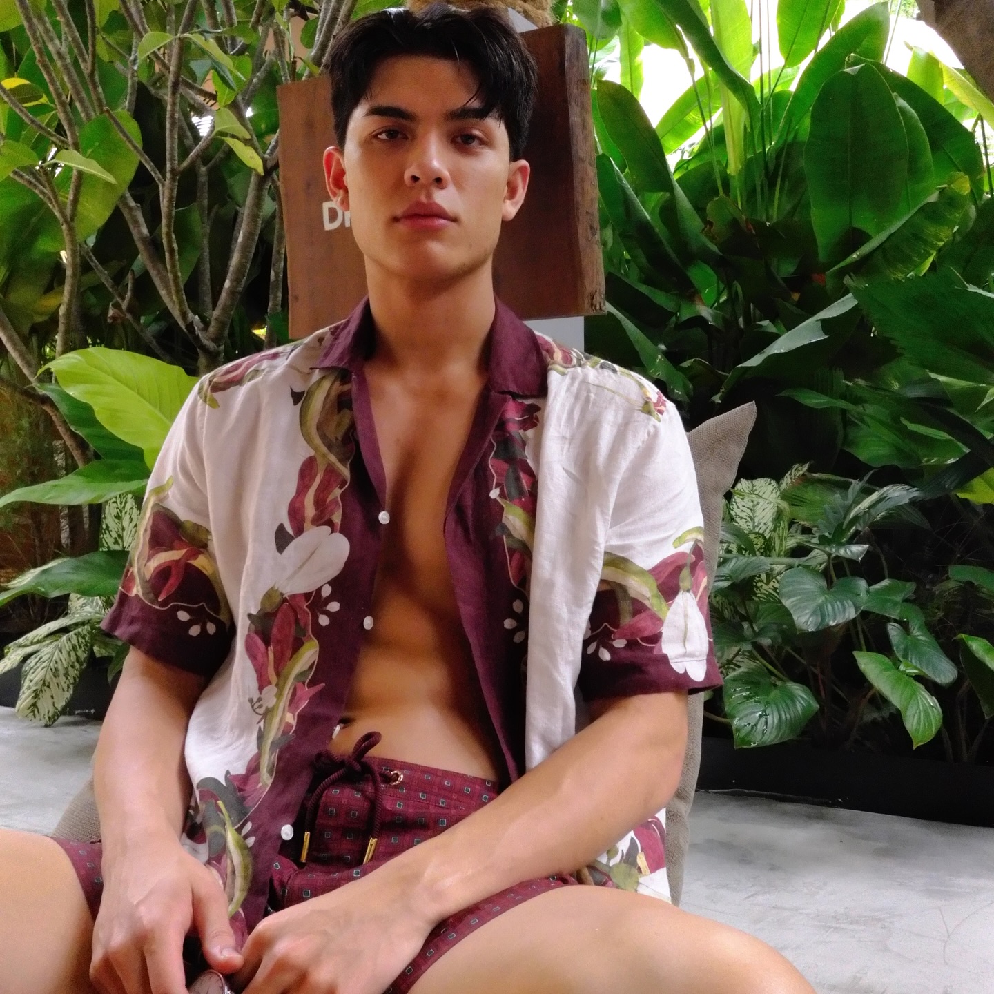 จอส - เวอาห์ แสงเงิน