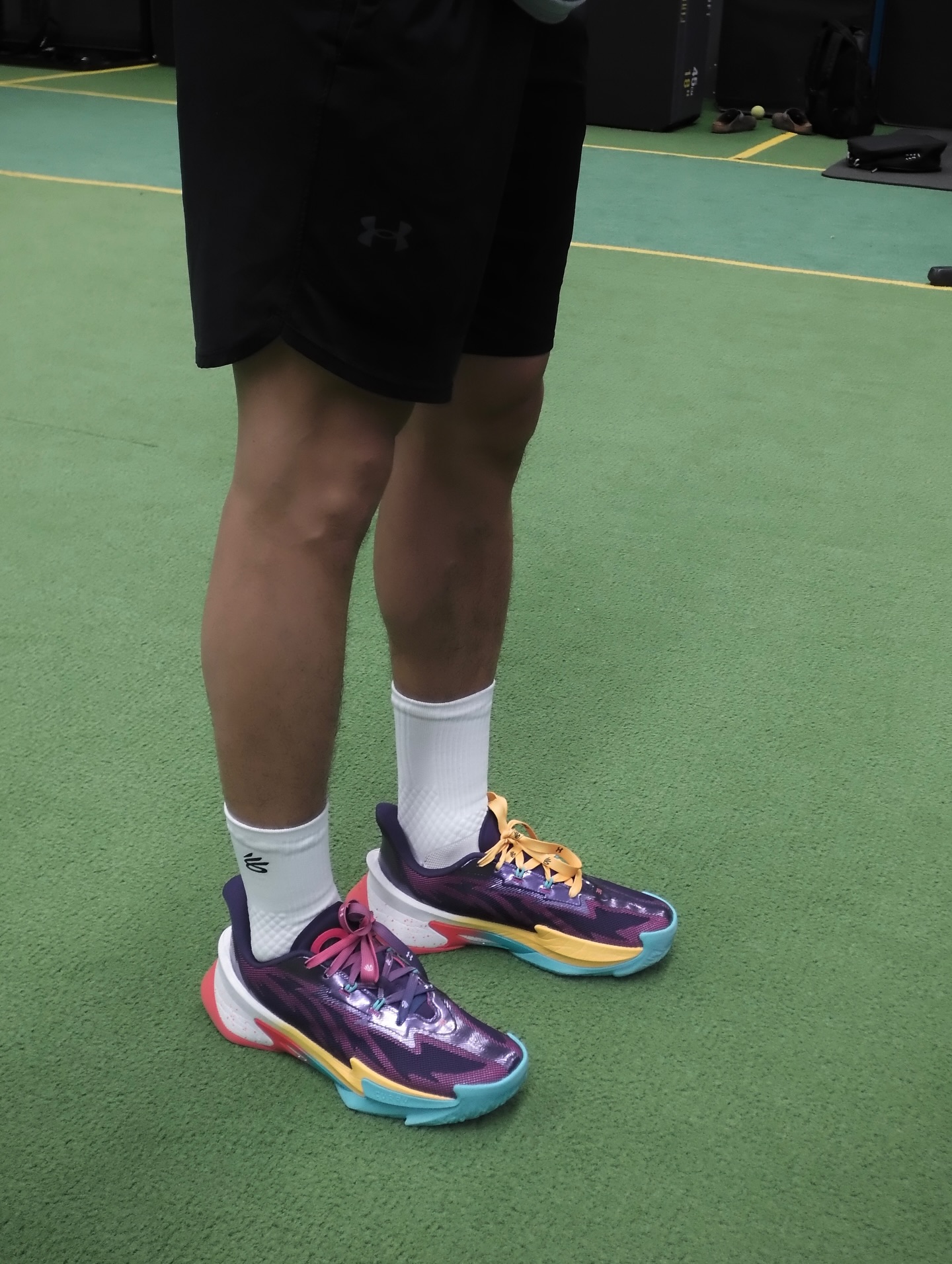 จอส - เวอาห์ แสงเงิน