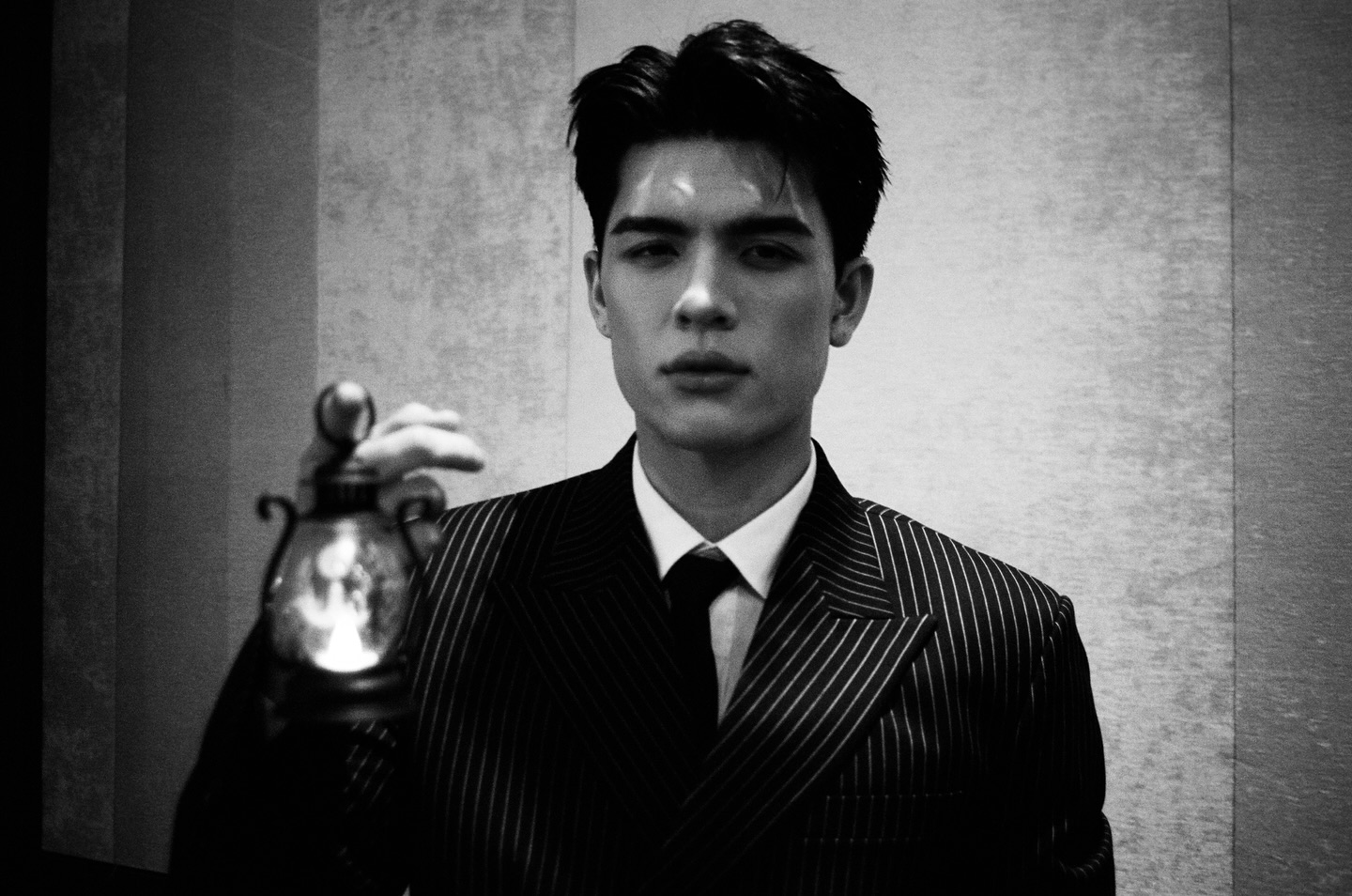 จอส - เวอาห์ แสงเงิน