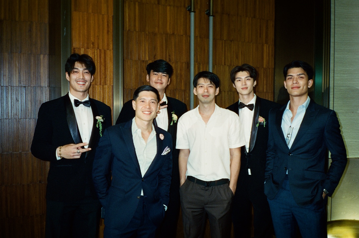 จอส - เวอาห์ แสงเงิน