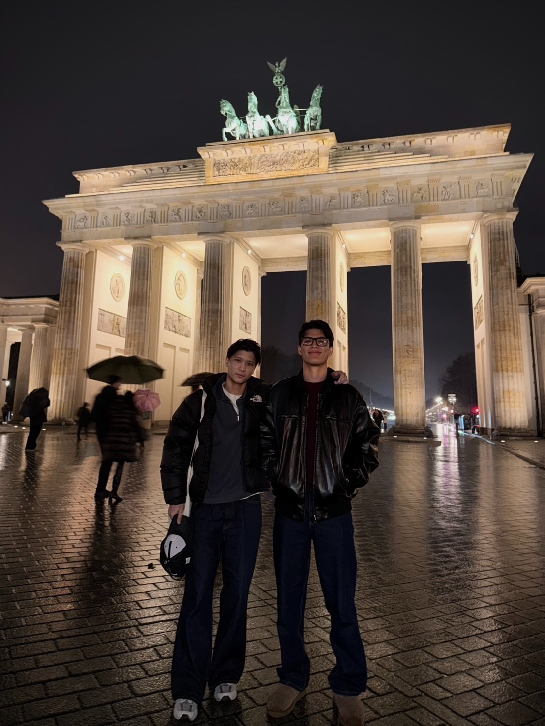 จอส - เวอาห์ แสงเงิน