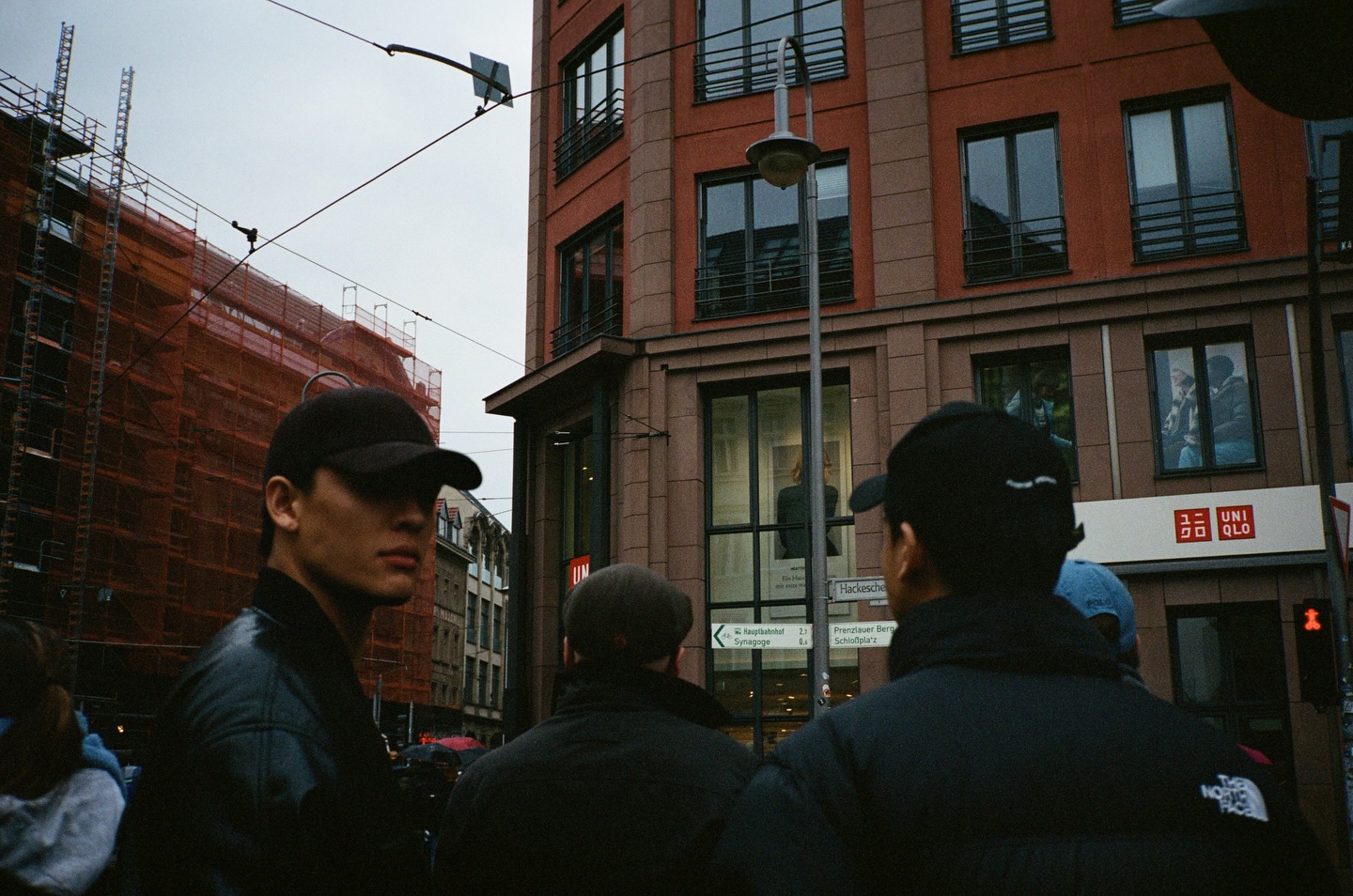 จอส - เวอาห์ แสงเงิน