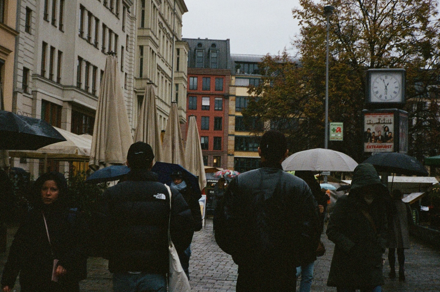 จอส - เวอาห์ แสงเงิน