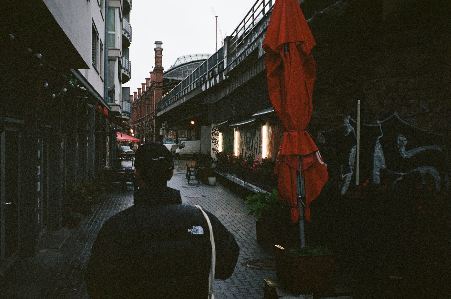 จอส - เวอาห์ แสงเงิน