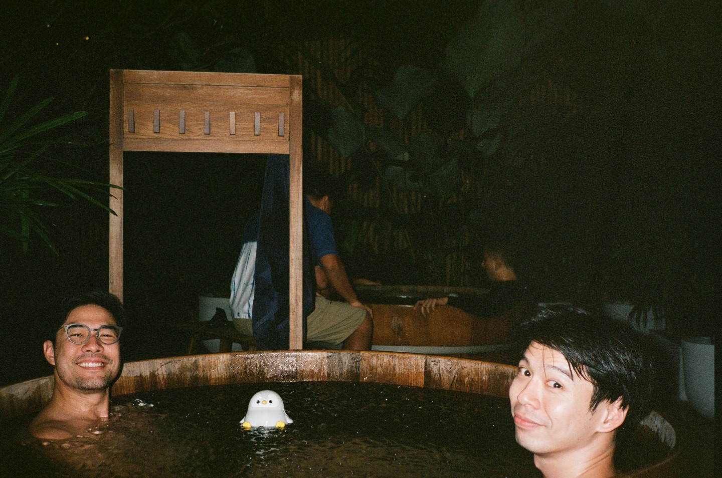 จอส - เวอาห์ แสงเงิน