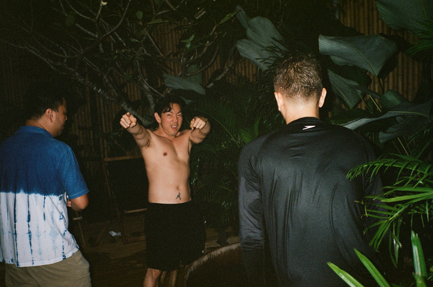 จอส - เวอาห์ แสงเงิน