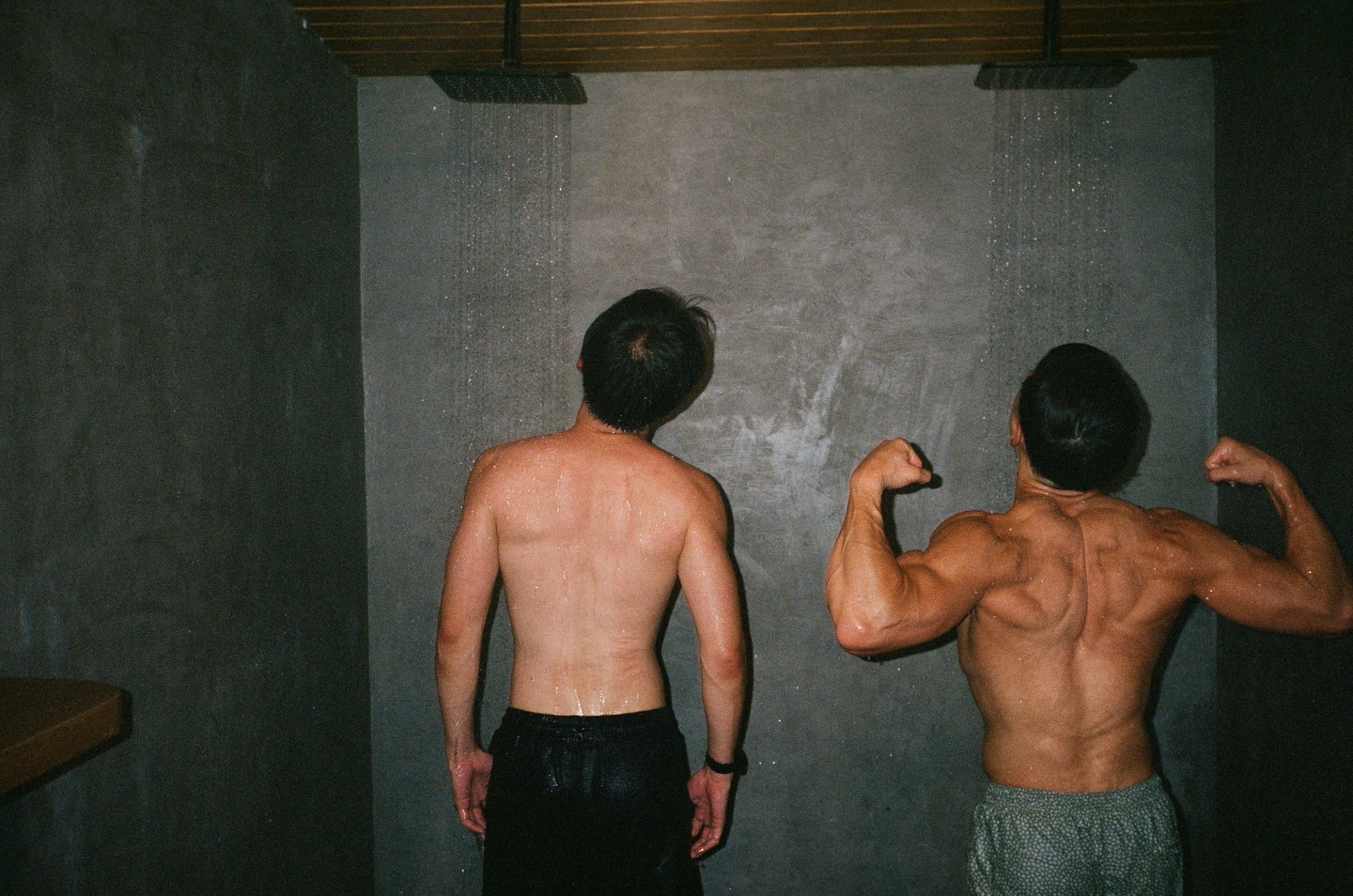 จอส - เวอาห์ แสงเงิน