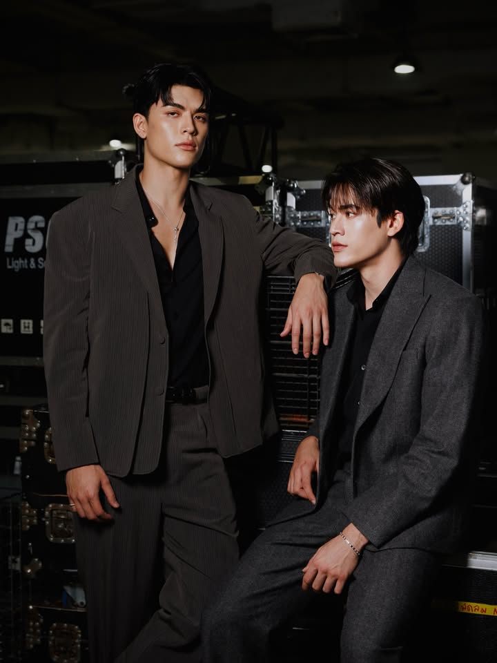 จอส - เวอาห์ แสงเงิน