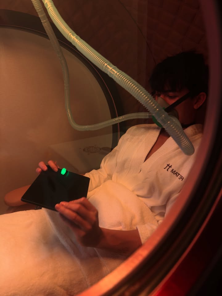 จอส - เวอาห์ แสงเงิน