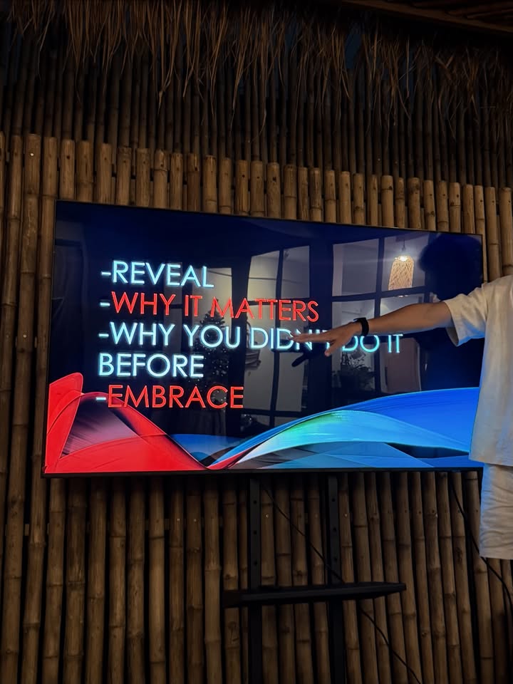 จอส - เวอาห์ แสงเงิน