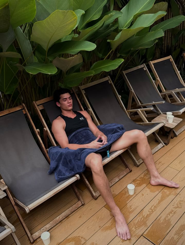 จอส - เวอาห์ แสงเงิน