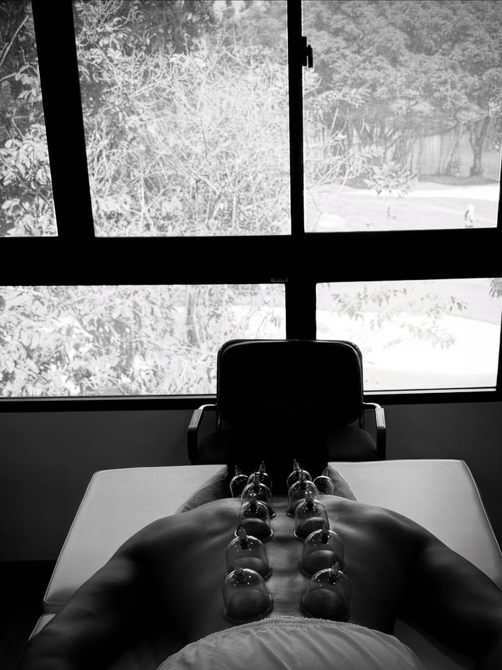 จอส - เวอาห์ แสงเงิน