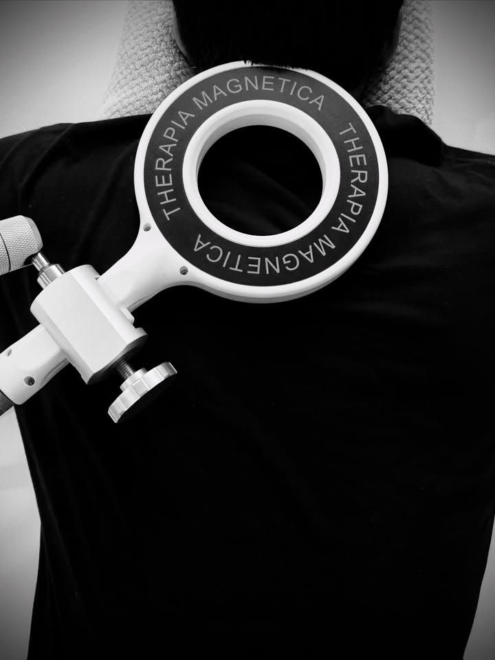 จอส - เวอาห์ แสงเงิน