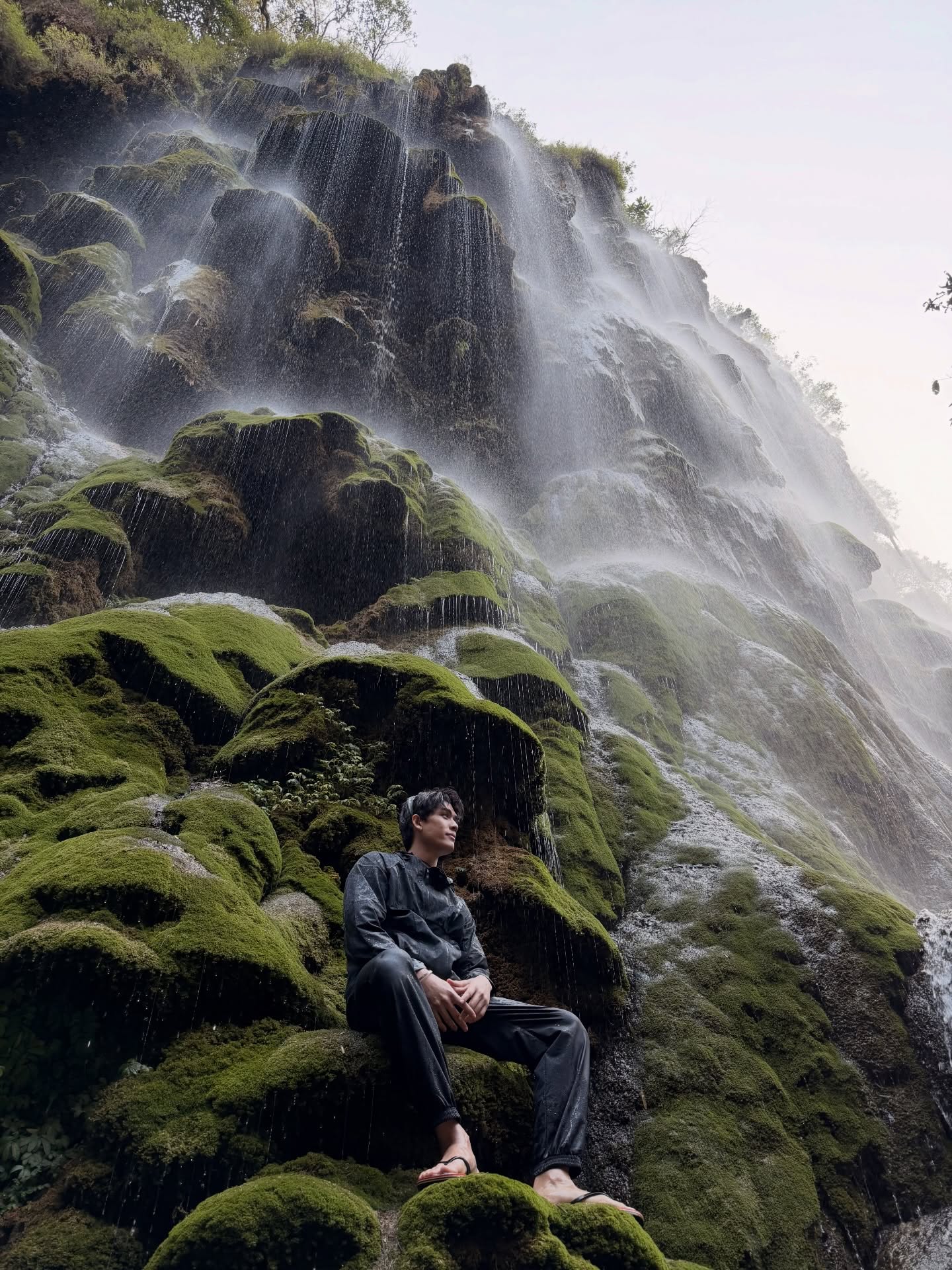 จอส - เวอาห์ แสงเงิน