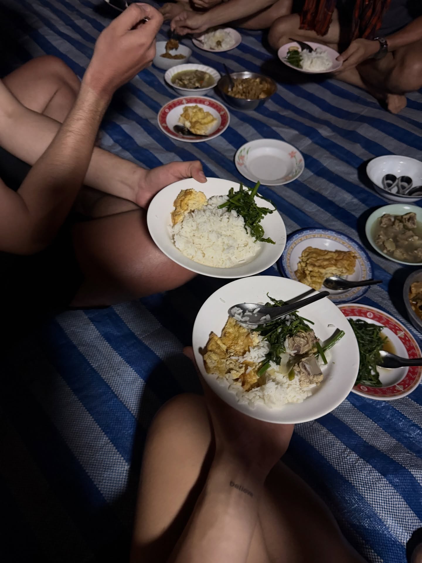 จอส - เวอาห์ แสงเงิน