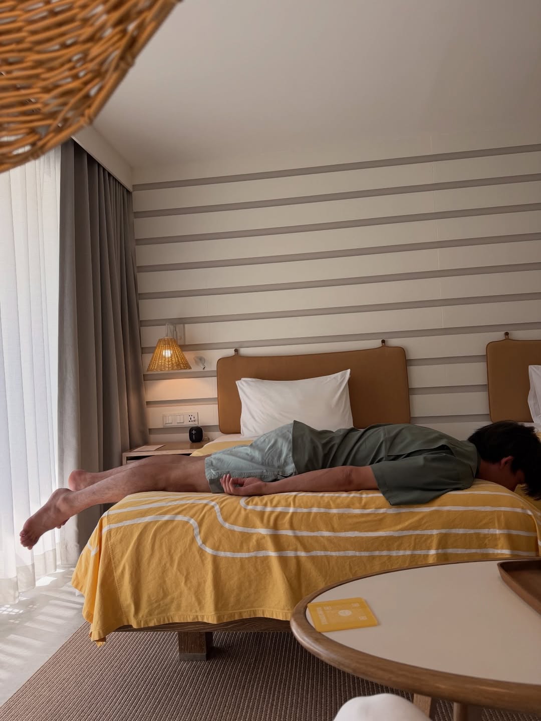 จอส - เวอาห์ แสงเงิน