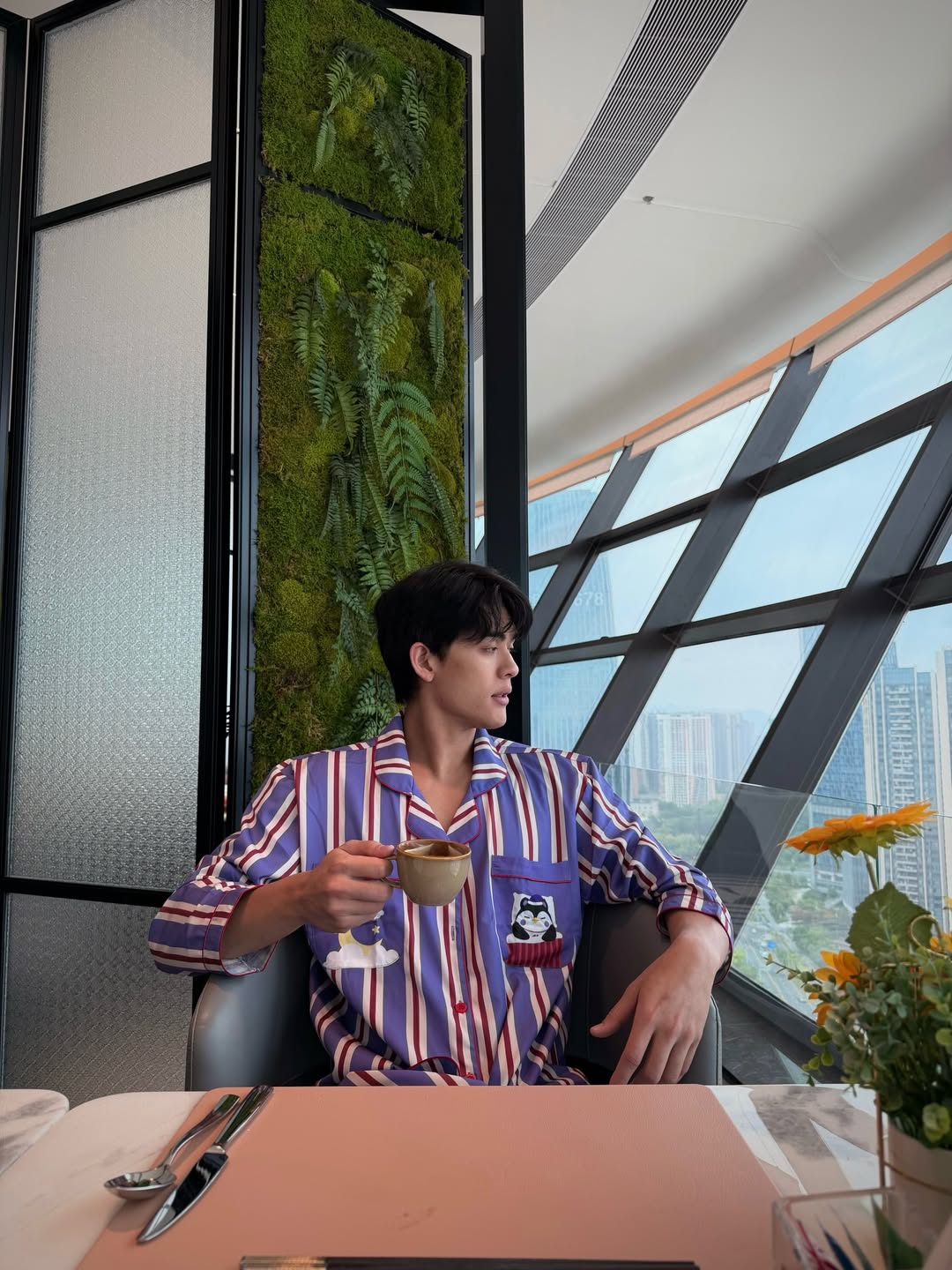 จอส - เวอาห์ แสงเงิน