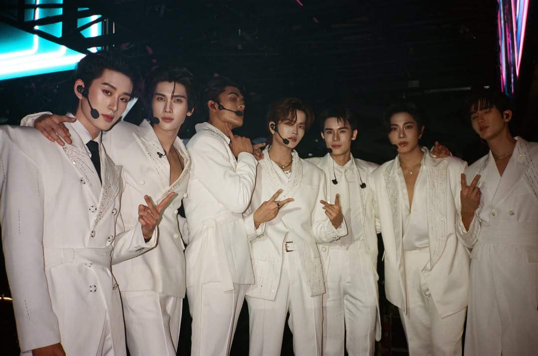 จอส - เวอาห์ แสงเงิน