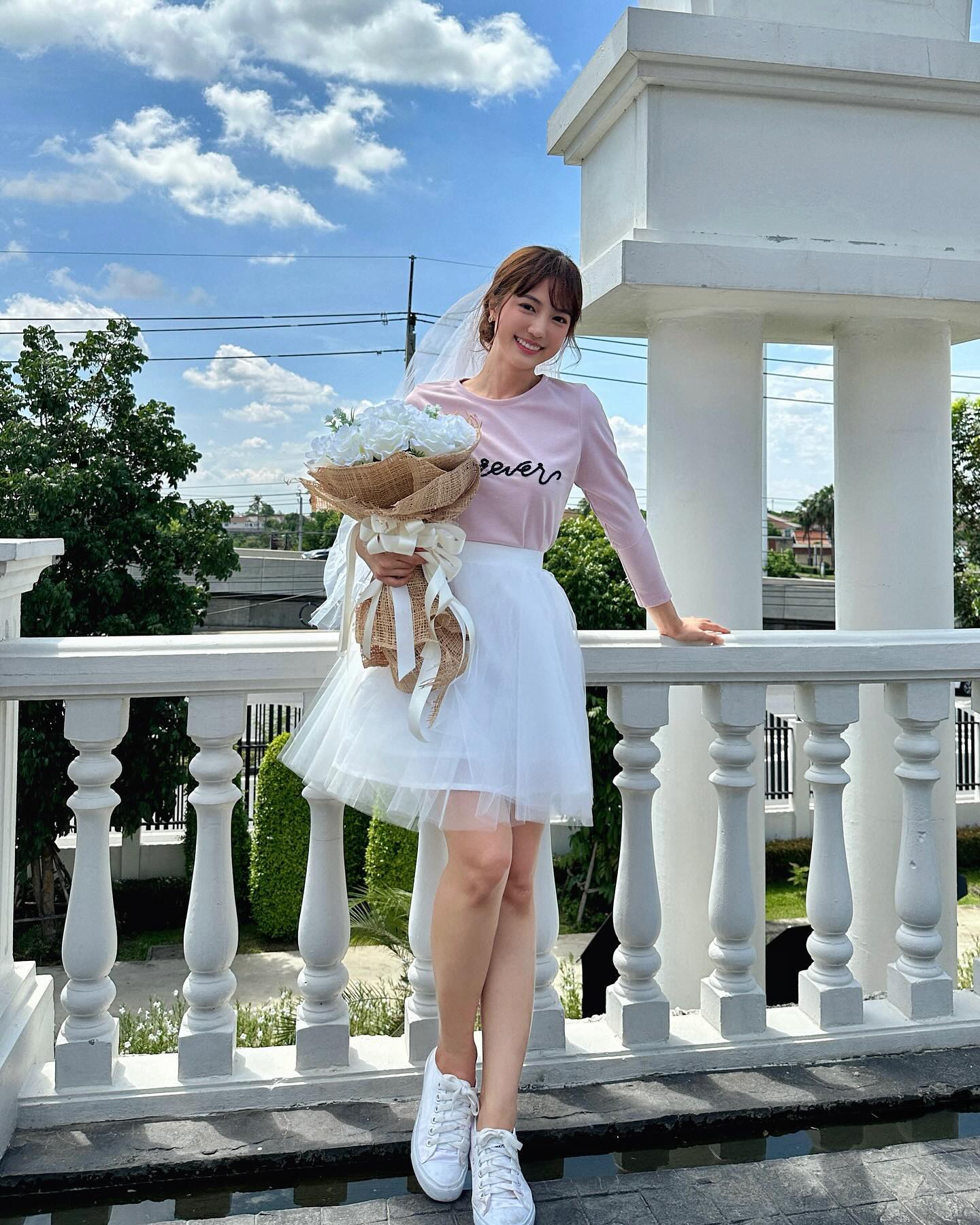 บัว - นลินทิพย์ สกุลอ่องอำไพ